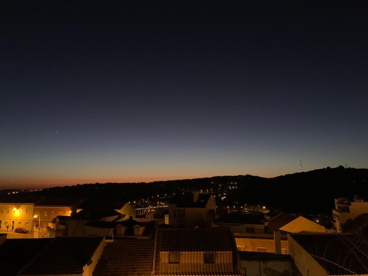 Apartment2 With Terrace And A View Near Amoreiras Lisboa Exterior foto